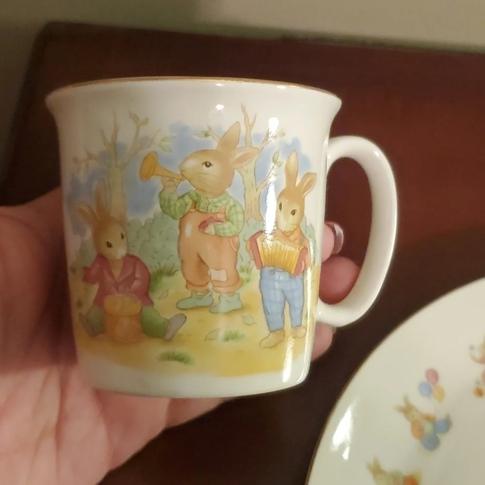 Mount Clemens Pottery Little Bunny Child's Set